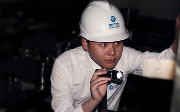 杀蟑螂公司教你,学校食堂的蟑螂怎么消灭?